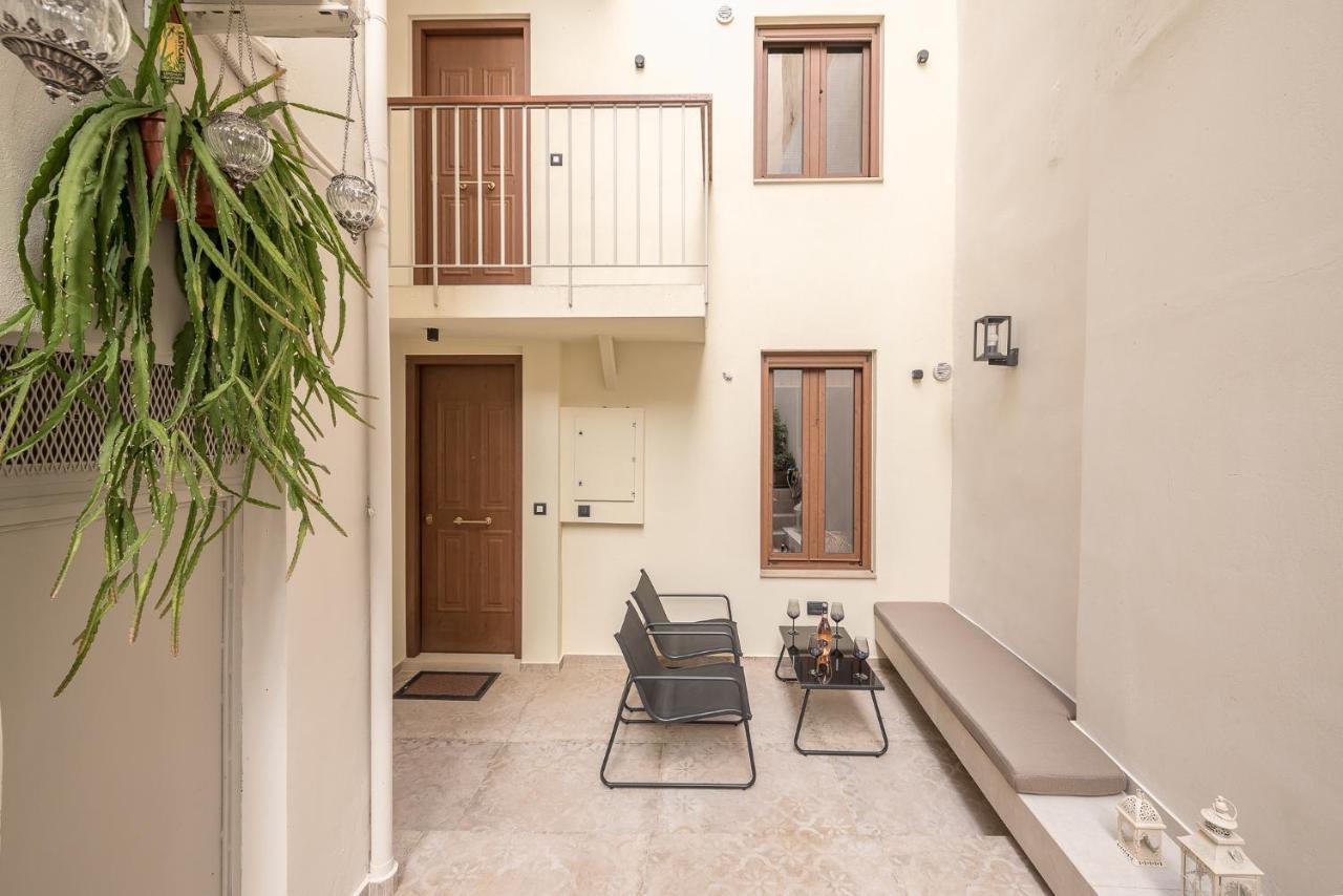 Apollonos 28 Luxury Suites Atenas Exterior foto